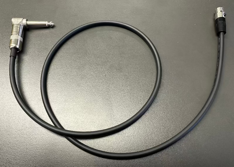 Beard Builds Shure Bodypack Cable (Right Angle)