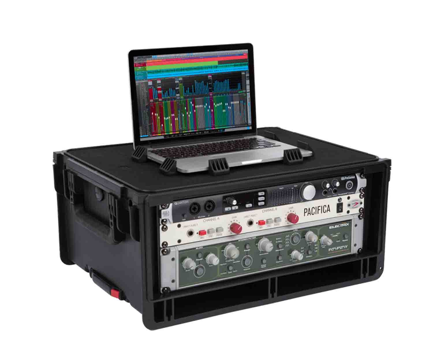 Cases & Racks